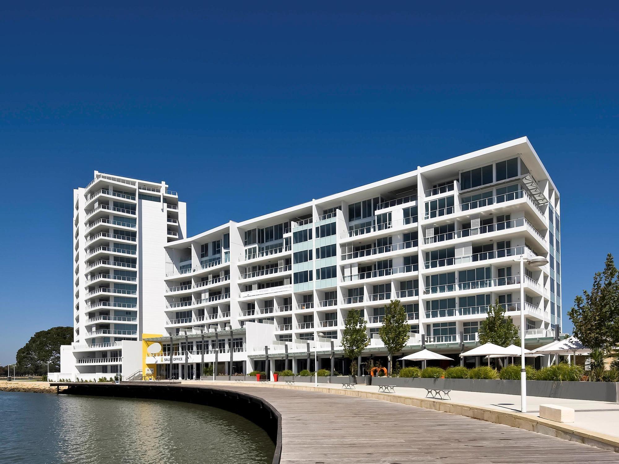 The Sebel Mandurah Hotel Exterior photo