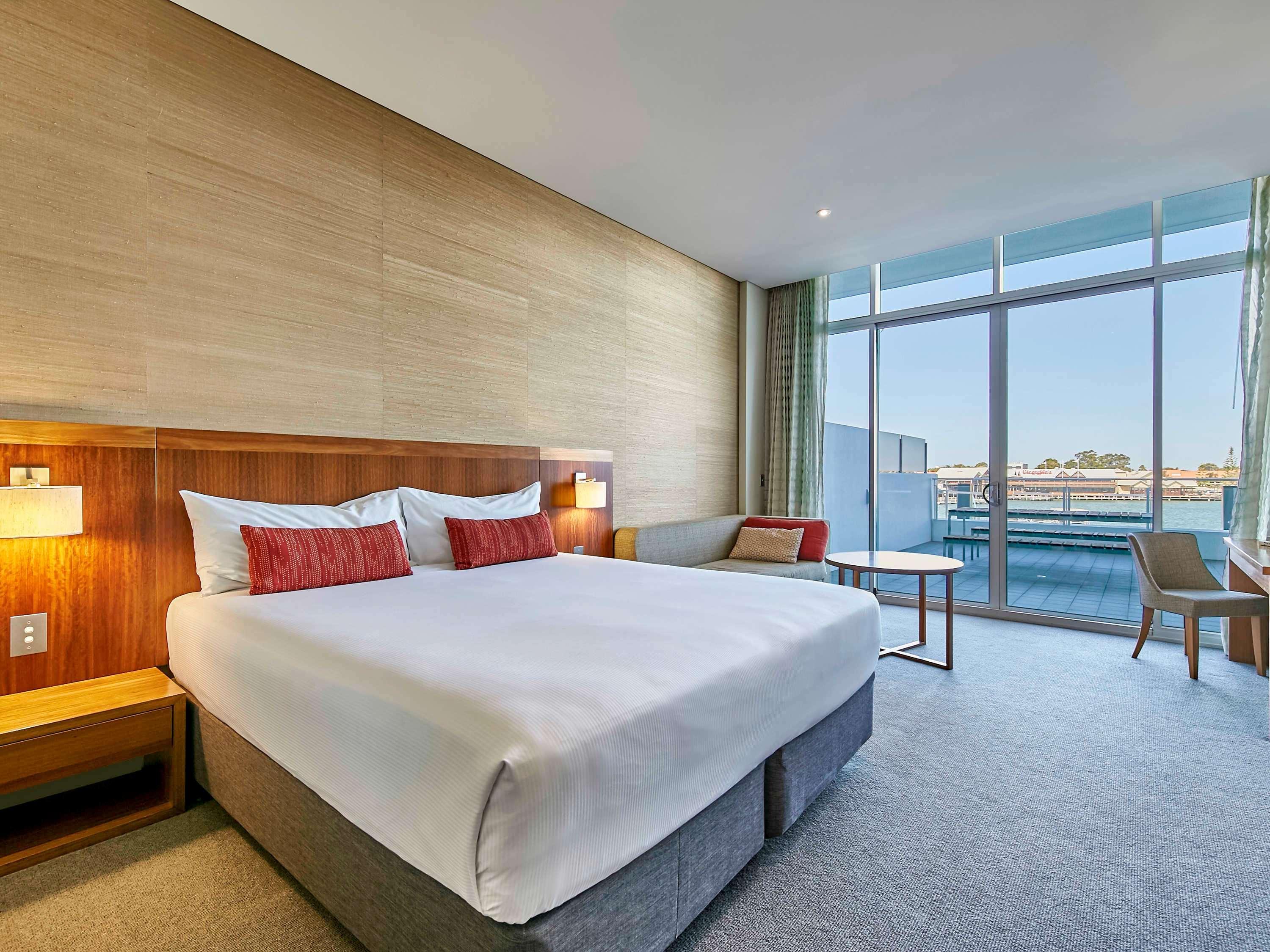 The Sebel Mandurah Hotel Exterior photo