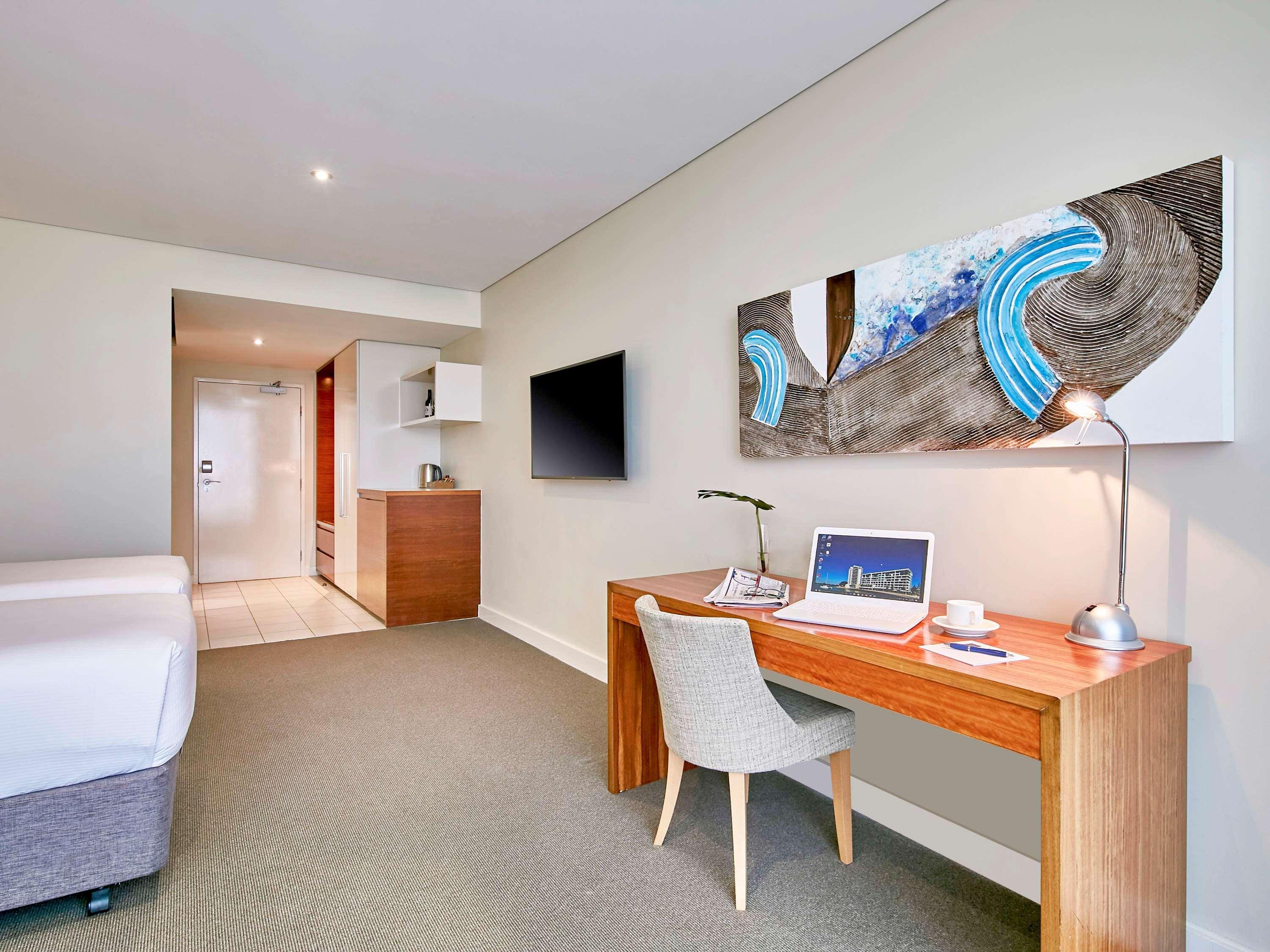 The Sebel Mandurah Hotel Exterior photo