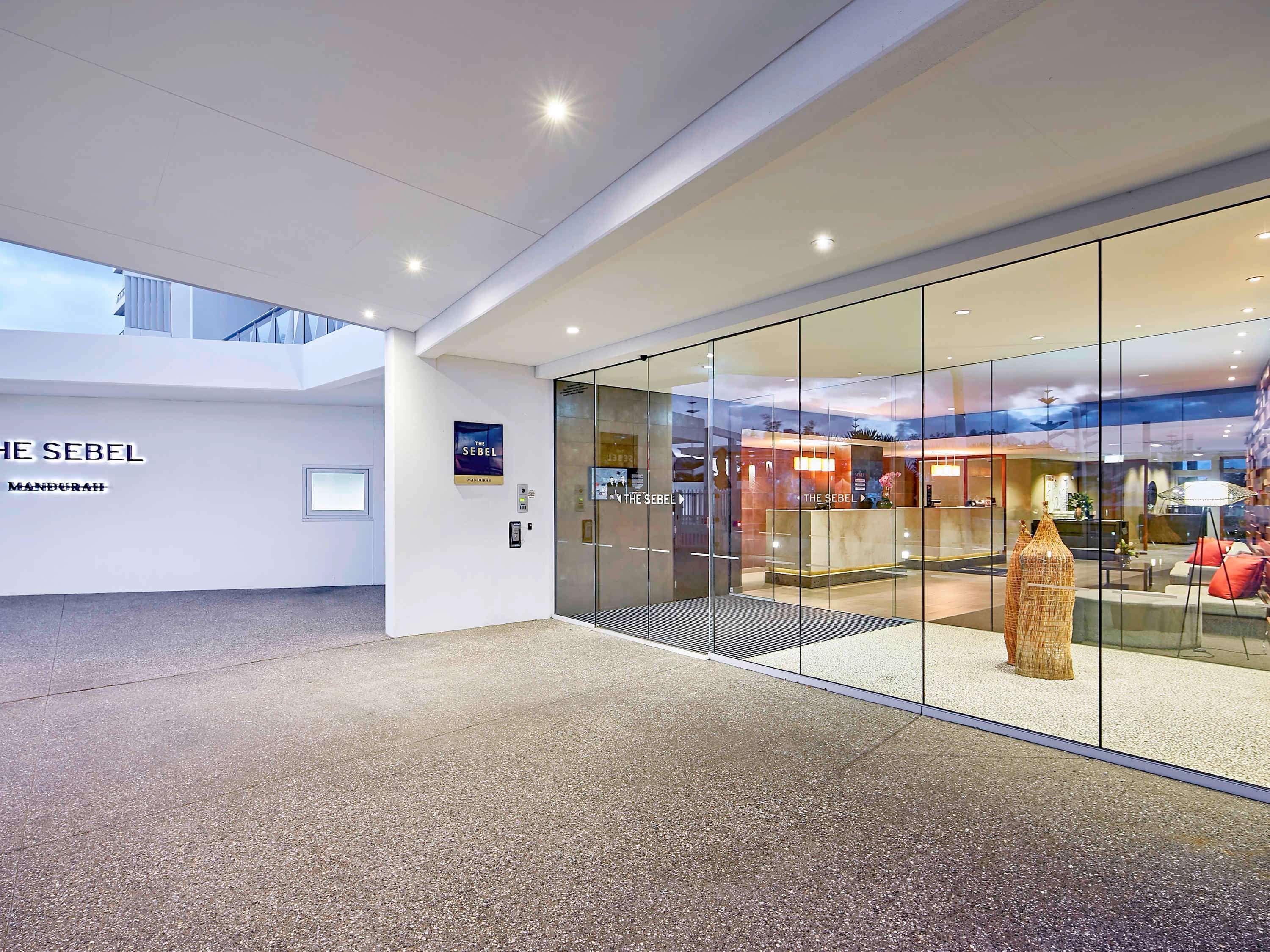 The Sebel Mandurah Hotel Exterior photo