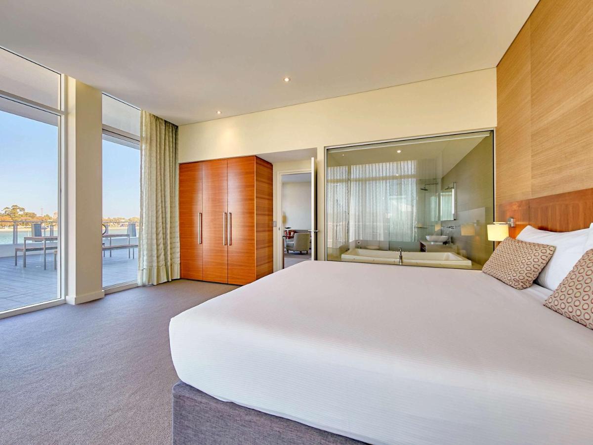 The Sebel Mandurah Hotel Exterior photo